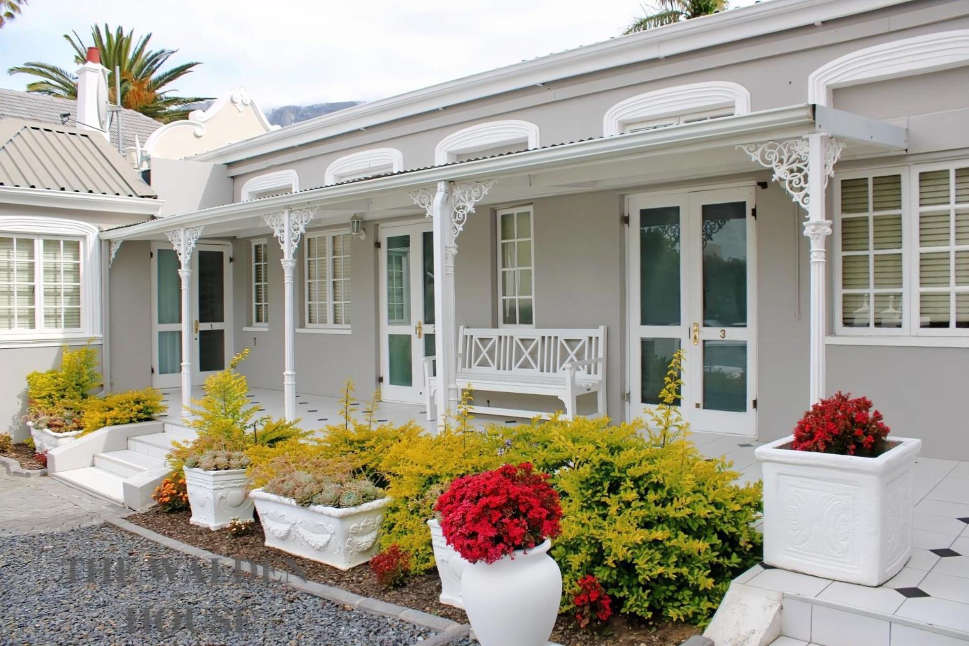 Guest house The Walden House 4*